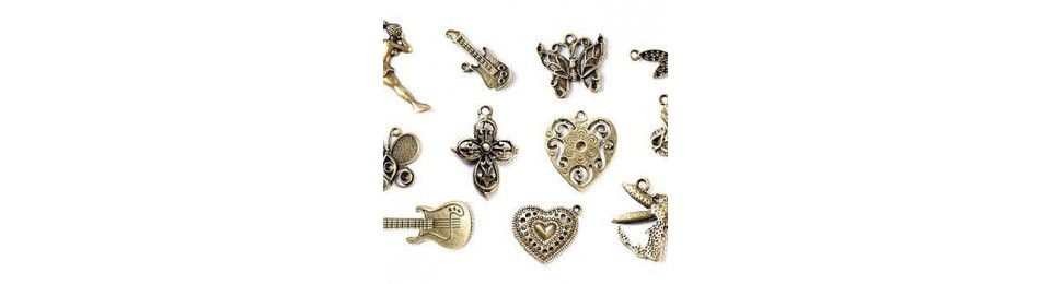 Embellissements, charms